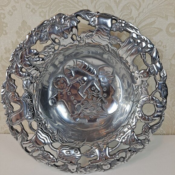 Home For The Holidays Silver Pierced Bowl Holiday Carvings In Original Box EUC - Picture 1 of 9